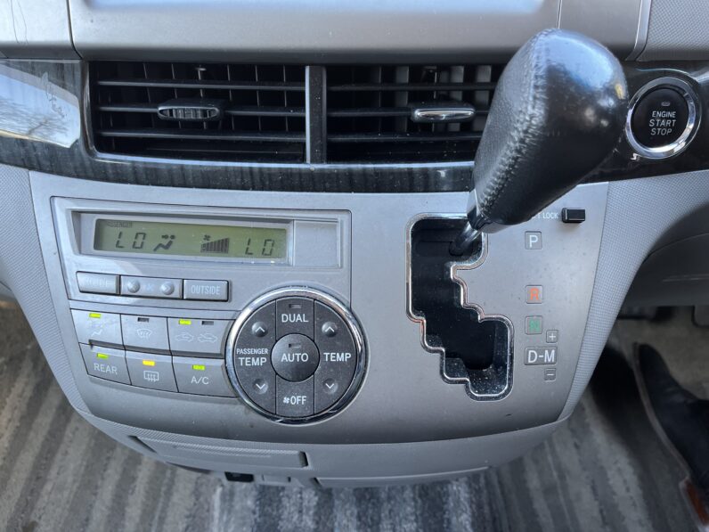 Toyota Estima 2006 White, 7 Seater, BC06OGL