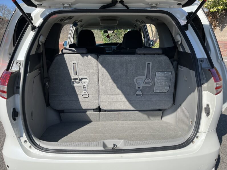 Toyota Estima 2006 White, 7 Seater, BC06OGL