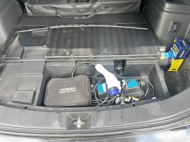 Mitsubishi Outlander 2.4h TwinMotor 13.8kWh Exceed Safety SUV 5dr Petrol Plug-in Hybrid CVT 4WD Euro 6 (224 ps)