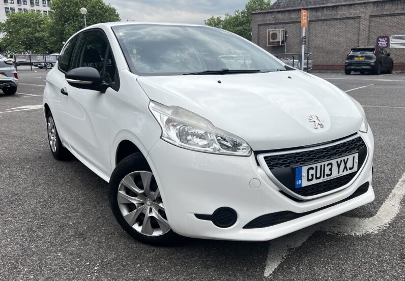Peugeot 208 2013 White GU13YXJ ACCESS 3-Door Petrol 1.0 L Hatchback