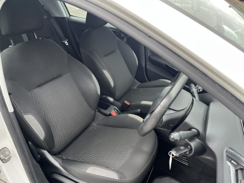 Peugeot 208 1.0 PureTech Active Euro 6 5dr, EX16BCV