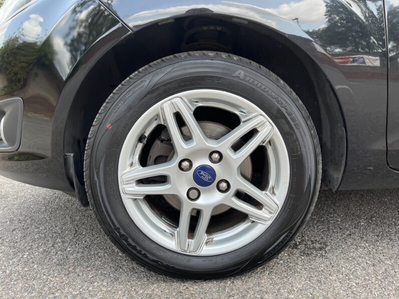 Ford Fiesta 1.0 Zetec Euro 5 (s/s) 5dr