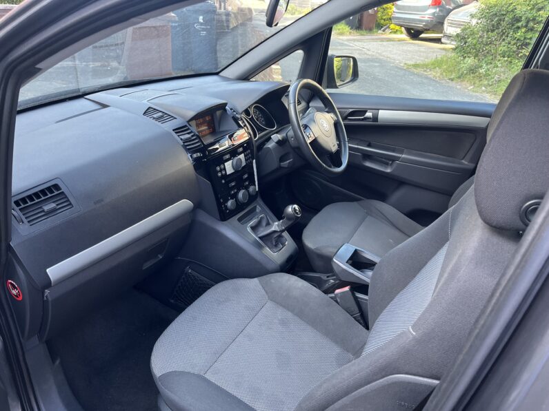 Vauxhall Zafira 2011 Grey DU60LLN EXCLUSIV 5-Door Mpv 1.6