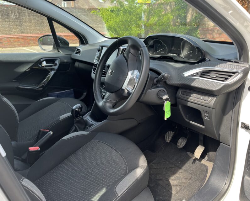 2016 Peugeot 208 1.2 PureTech XS Lime 5d, GD16URG