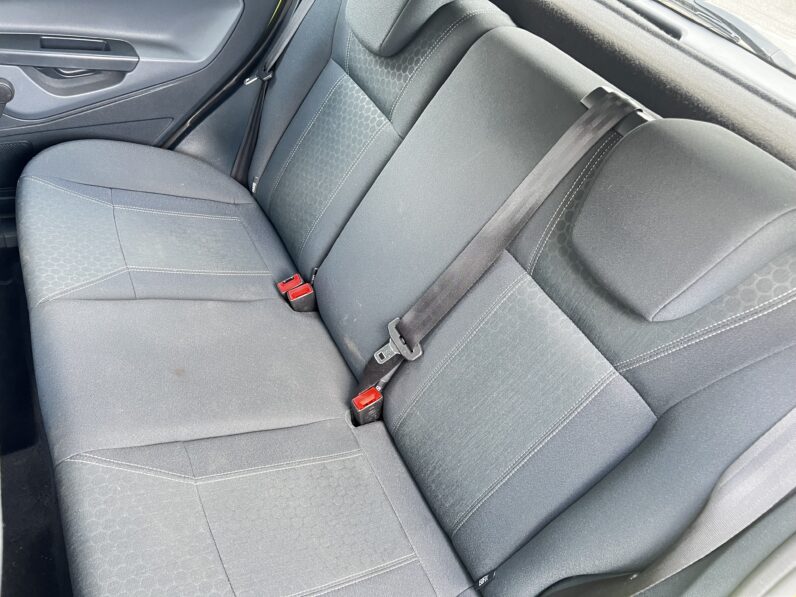 Ford Fiesta 2009 Green SL09NBE ZETEC 5-Door Hatchback