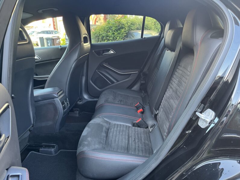 Mercedes-Benz GLA 2.1 GLA200d AMG Line Euro 6 (s/s) 5dr