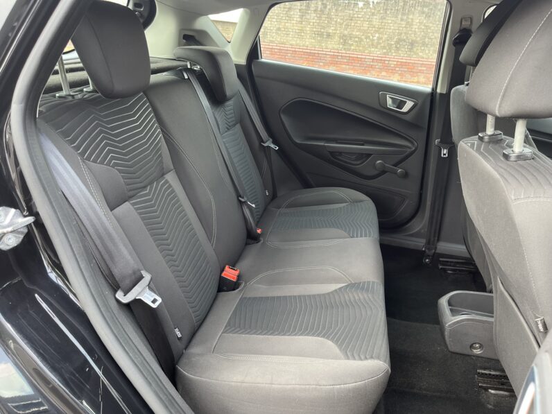 Ford Fiesta 1.0 Zetec Euro 5 (s/s) 5dr