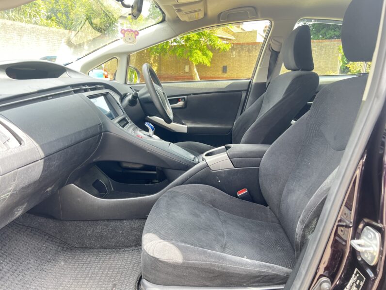 Toyota Prius Hybrid Petrol 1.5L 5 Seats, LW14GWX