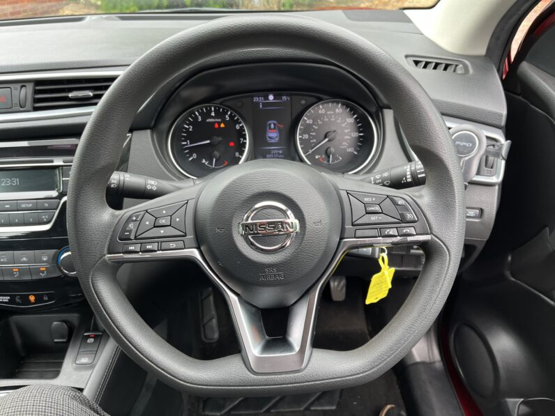 Nissan Qashqai 1.2 DIG-T Visia Euro 6 (s/s) 5dr, ND67AYL