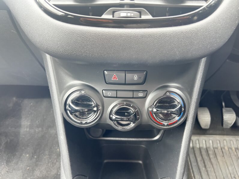 Peugeot 208 2013 White GU13YXJ ACCESS 3-Door Petrol 1.0 L Hatchback