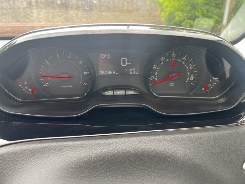 Peugeot 208 2013 White GU13YXJ ACCESS 3-Door Petrol 1.0 L Hatchback