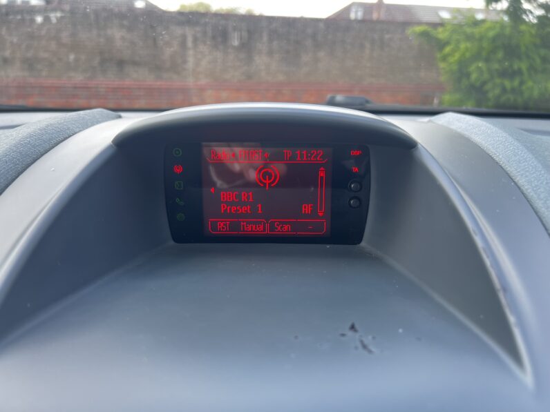 Ford Fiesta 2009 Green SL09NBE ZETEC 5-Door Hatchback