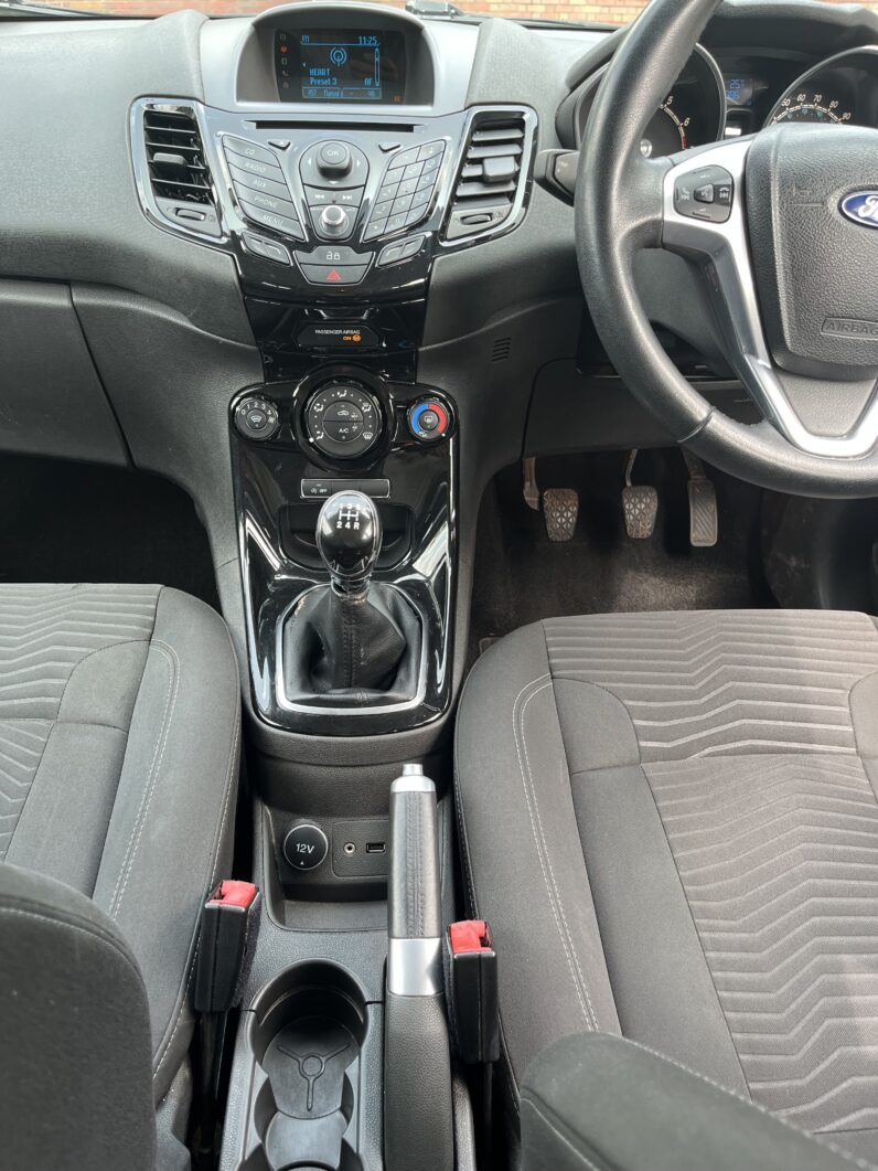 Ford Fiesta 1.0 Zetec Euro 5 (s/s) 5dr