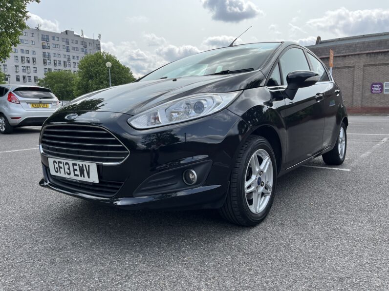 Ford Fiesta 1.0 Zetec Euro 5 (s/s) 5dr