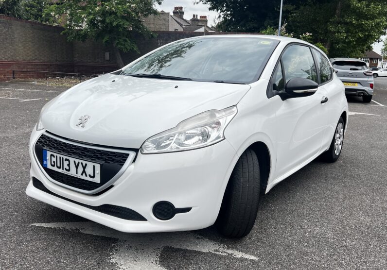 Peugeot 208 2013 White GU13YXJ ACCESS 3-Door Petrol 1.0 L Hatchback
