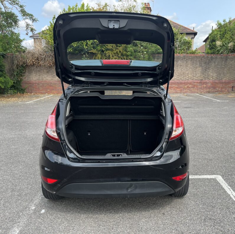 Ford Fiesta 1.0 Zetec Euro 5 (s/s) 5dr