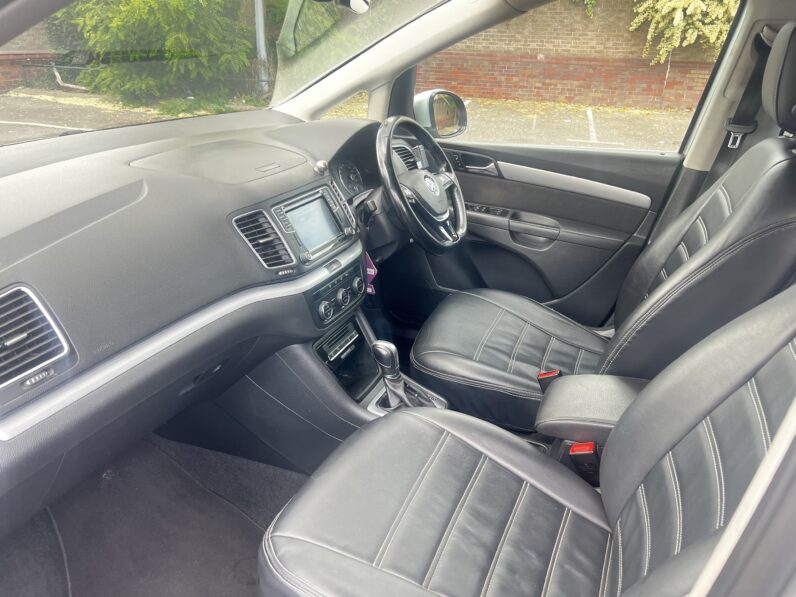 Volkswagen Sharan 2017 Silver WN67CRX SE NAV TDI BLUEMOTION TECHNOLOGY DSG 5-Door Mpv