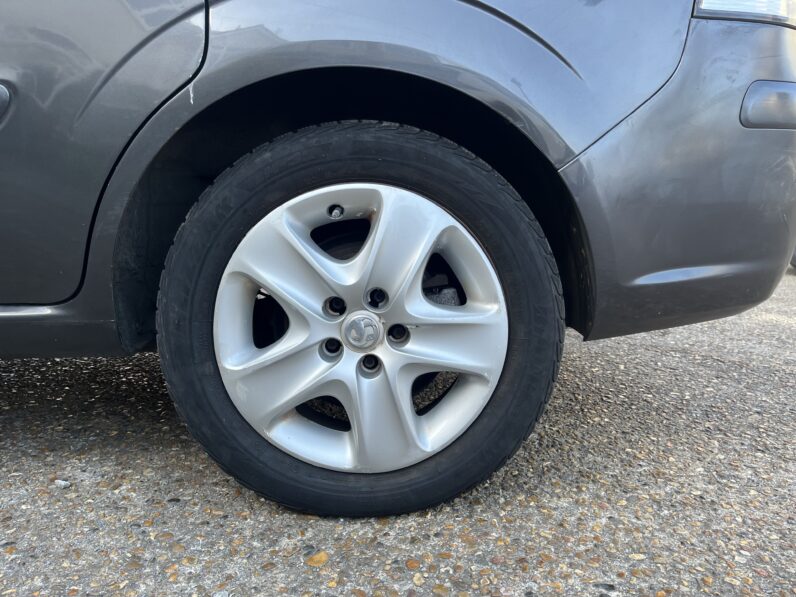 Vauxhall Zafira 2011 Grey DU60LLN EXCLUSIV 5-Door Mpv 1.6