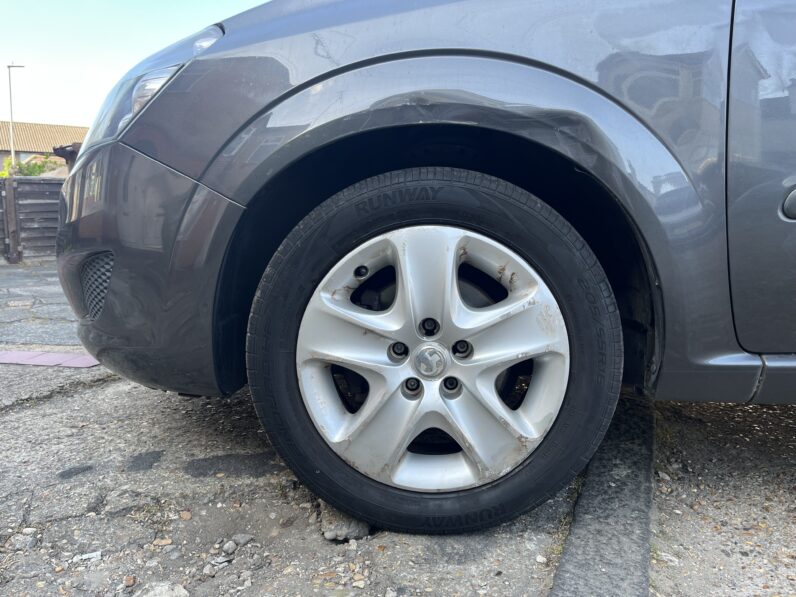 Vauxhall Zafira 2011 Grey DU60LLN EXCLUSIV 5-Door Mpv 1.6