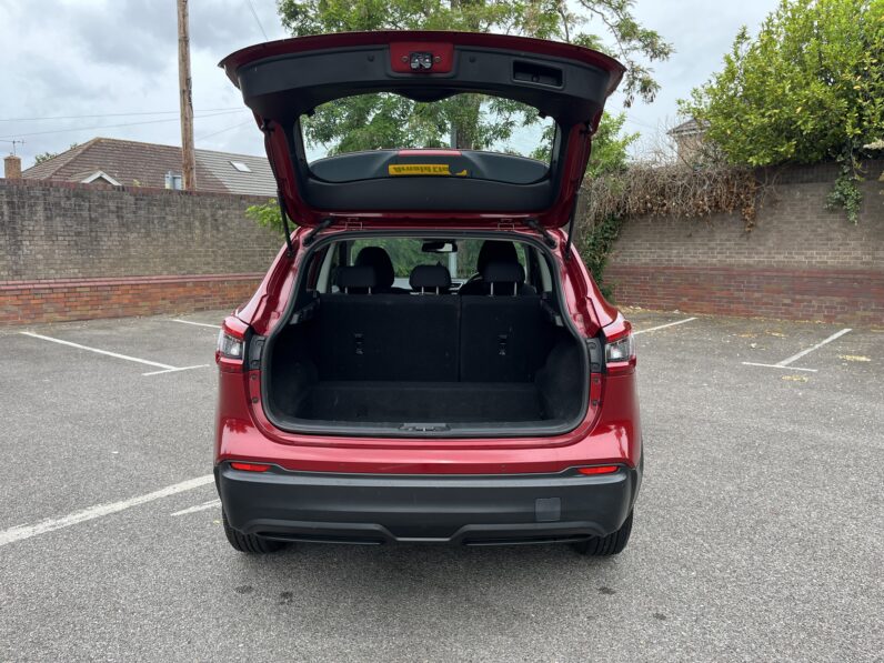 Nissan Qashqai 1.2 DIG-T Visia Euro 6 (s/s) 5dr, ND67AYL