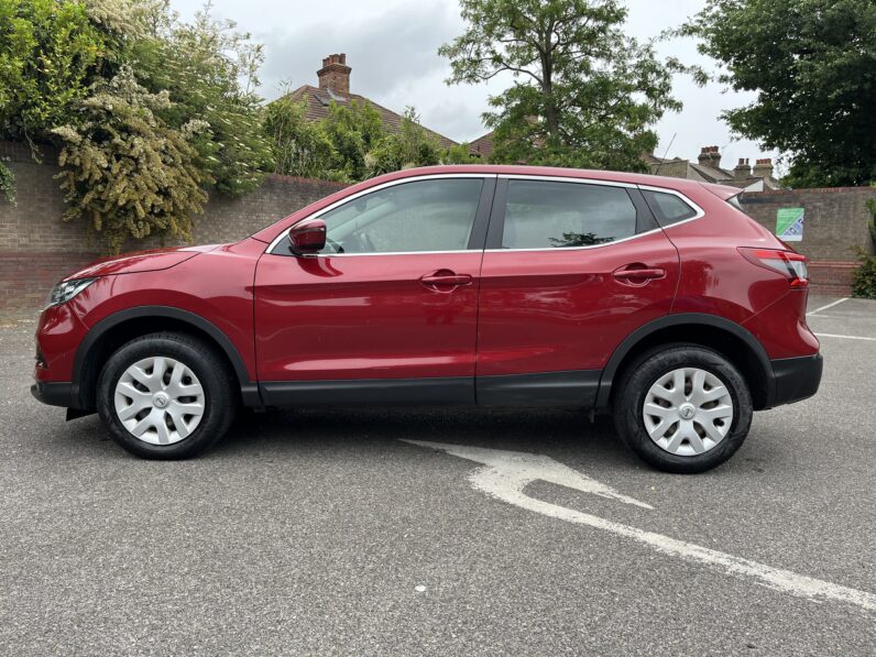 Nissan Qashqai 1.2 DIG-T Visia Euro 6 (s/s) 5dr, ND67AYL