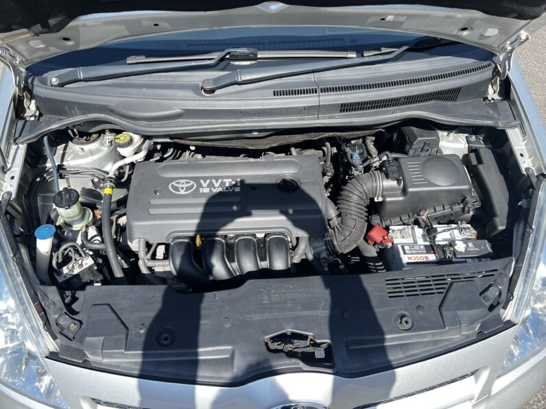 Toyota Corolla Verso 2007 Silver T3 VVT-I 5-Door Mpv