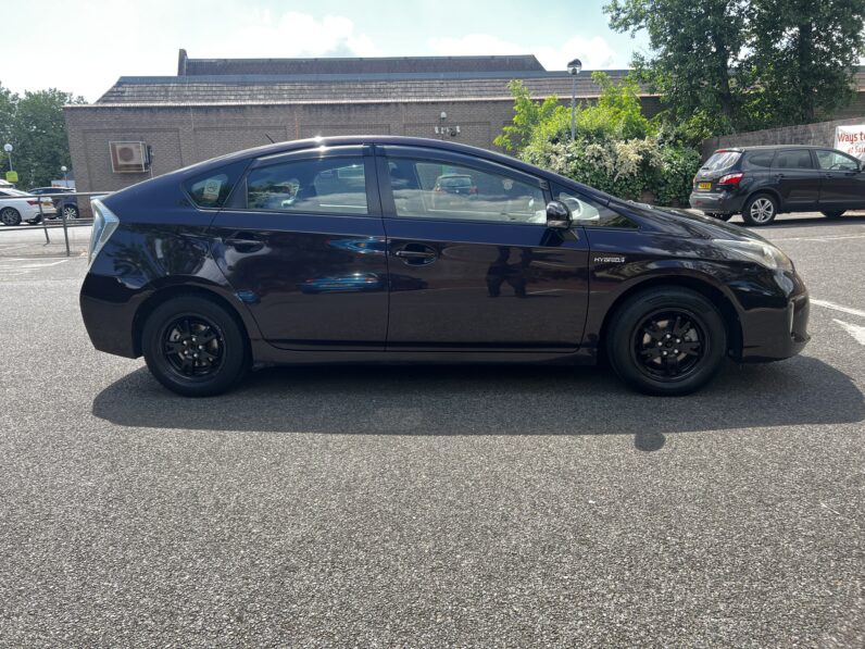 Toyota Prius Hybrid Petrol 1.5L 5 Seats, LW14GWX