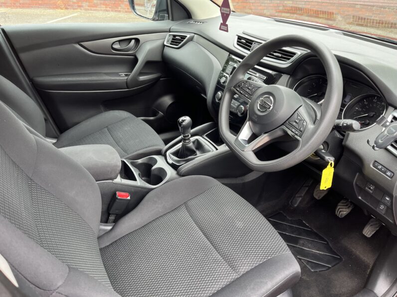 Nissan Qashqai 1.2 DIG-T Visia Euro 6 (s/s) 5dr, ND67AYL