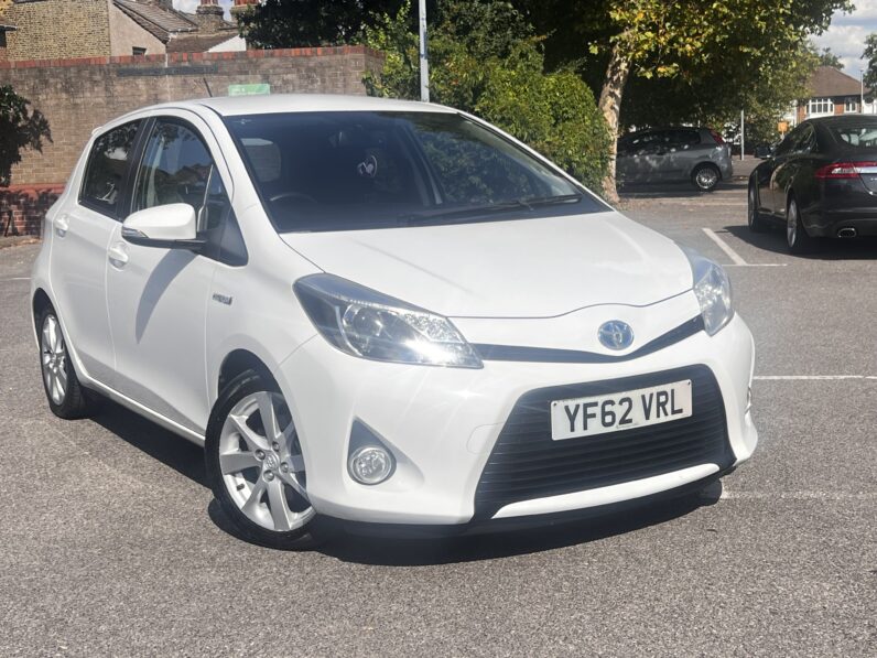 Toyota Yaris 1.5 VVT-h T Spirit CVT Euro 5 5dr YF62VRL