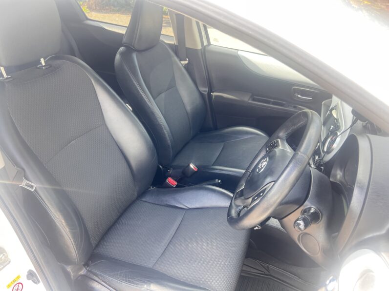 Toyota Yaris 1.5 VVT-h T Spirit CVT Euro 5 5dr YF62VRL