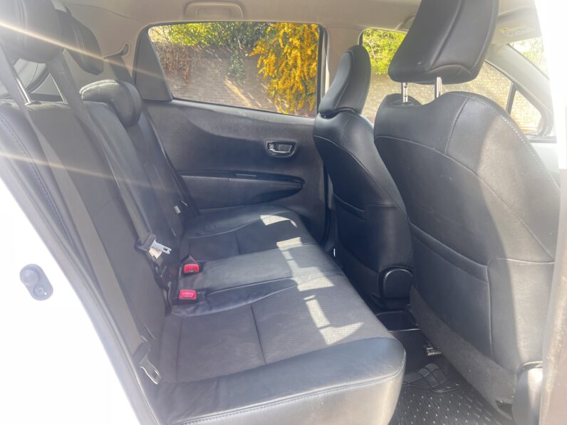 Toyota Yaris 1.5 VVT-h T Spirit CVT Euro 5 5dr YF62VRL