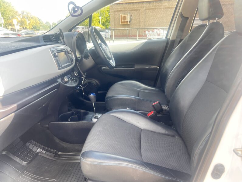 Toyota Yaris 1.5 VVT-h T Spirit CVT Euro 5 5dr YF62VRL