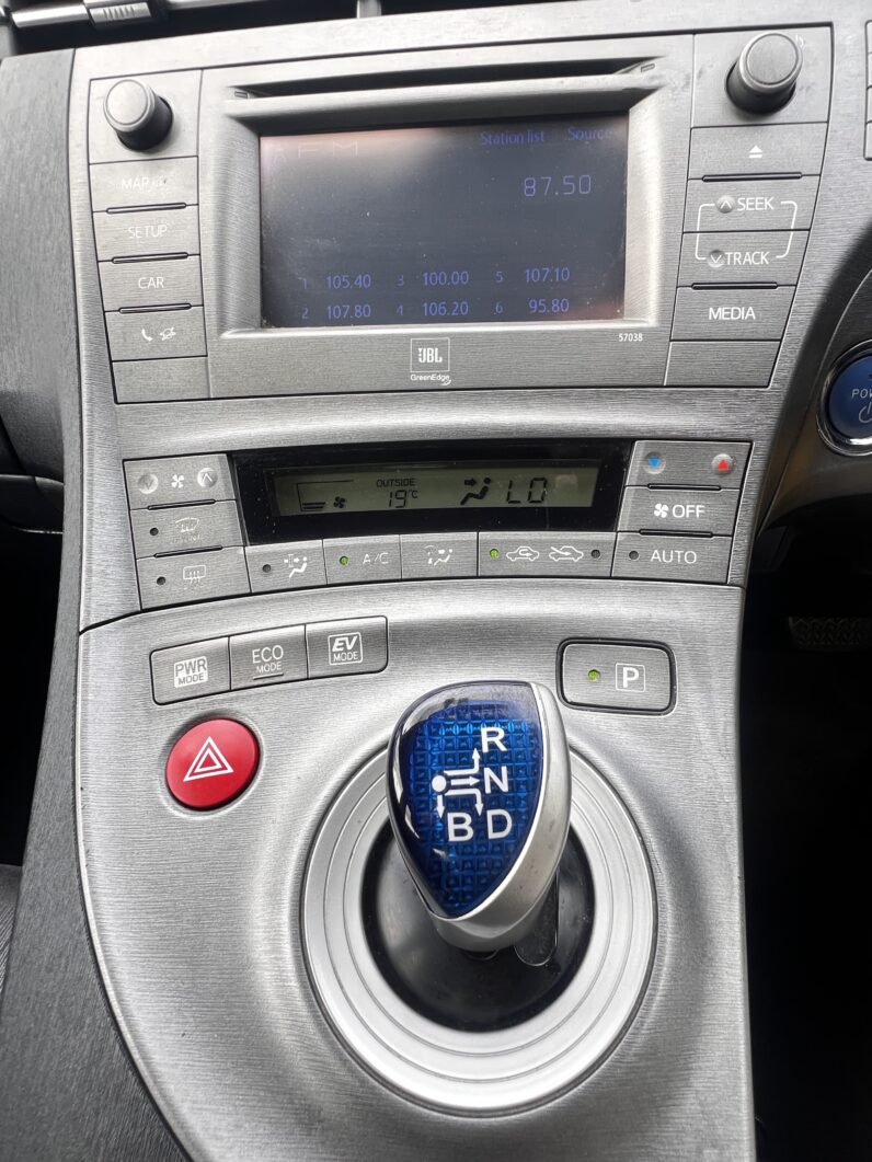 Toyota Prius 1.8 VVT-h T Spirit CVT Euro 5 (s/s) 5dr, HJ64OEU