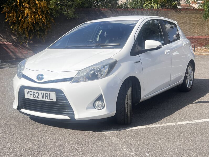 Toyota Yaris 1.5 VVT-h T Spirit CVT Euro 5 5dr YF62VRL