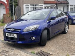 Ford Focus 1.6 Zetec Powershift Euro 5 5dr WR14ORJ