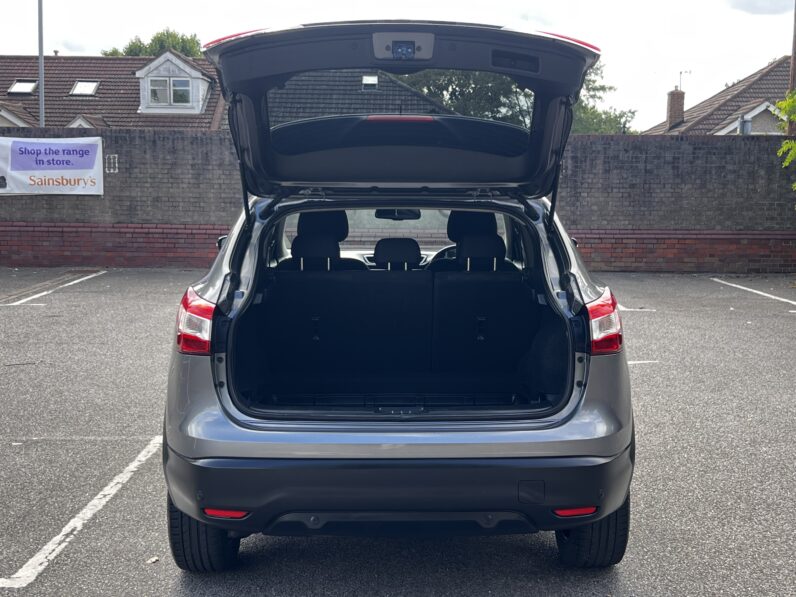 Nissan Qashqai 1.2 DIG-T n-tec XTRON 2WD Euro 6 (s/s) 5dr, DS15LMM