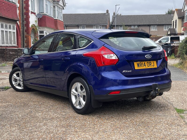 Ford Focus 1.6 Zetec Powershift Euro 5 5dr WR14ORJ