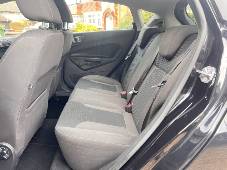 Ford Fiesta 1.25 Zetec Euro 6 5dr, MM15VGR