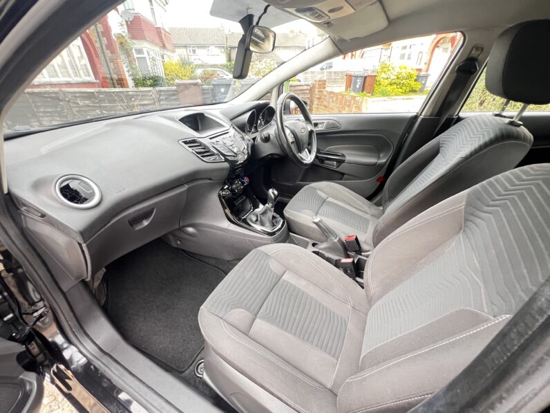 Ford Fiesta 1.25 Zetec Euro 6 5dr, MM15VGR