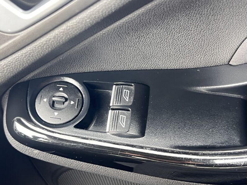 Ford Fiesta 1.25 Zetec Euro 6 5dr, MM15VGR