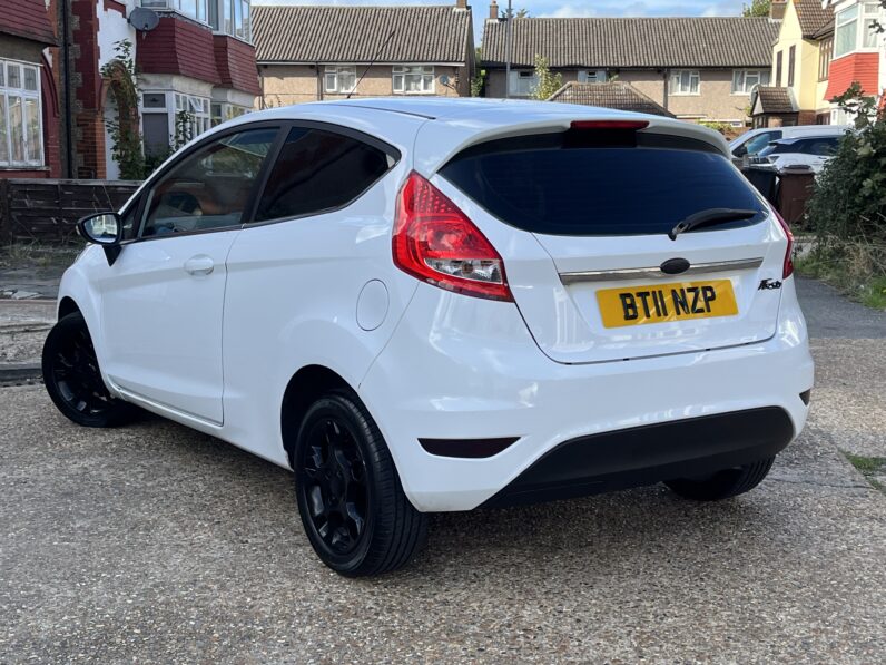 Ford Fiesta 1.25 Zetec Hatchback 3dr Petrol Manual (129 g/km, 81 bhp), BT11NZP